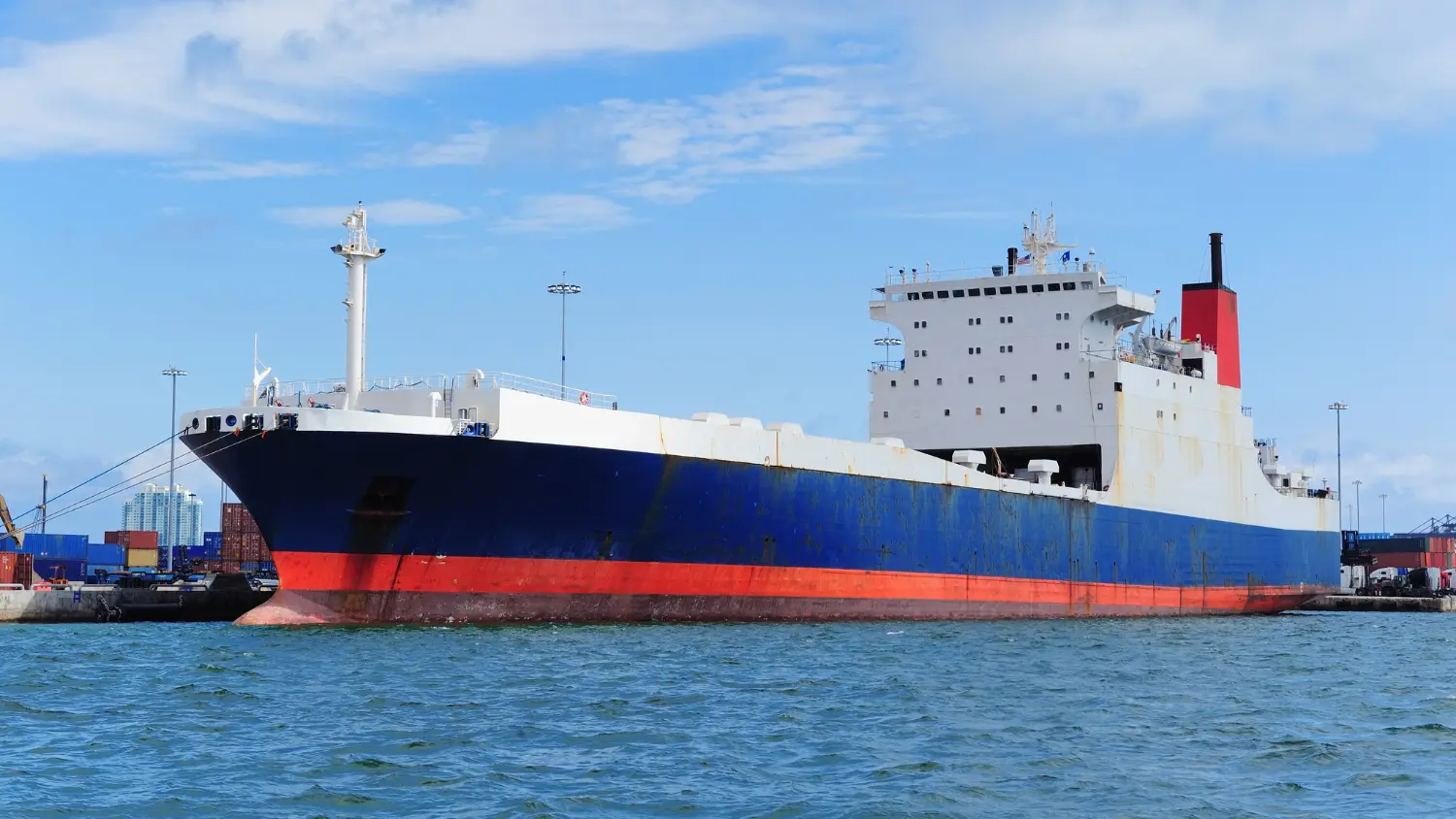 Advantages of Sea Transport for Global Trade