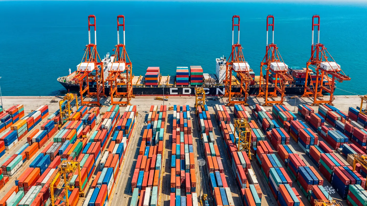 US Tariffs Impact on Shipping Global Supply Chain Risks