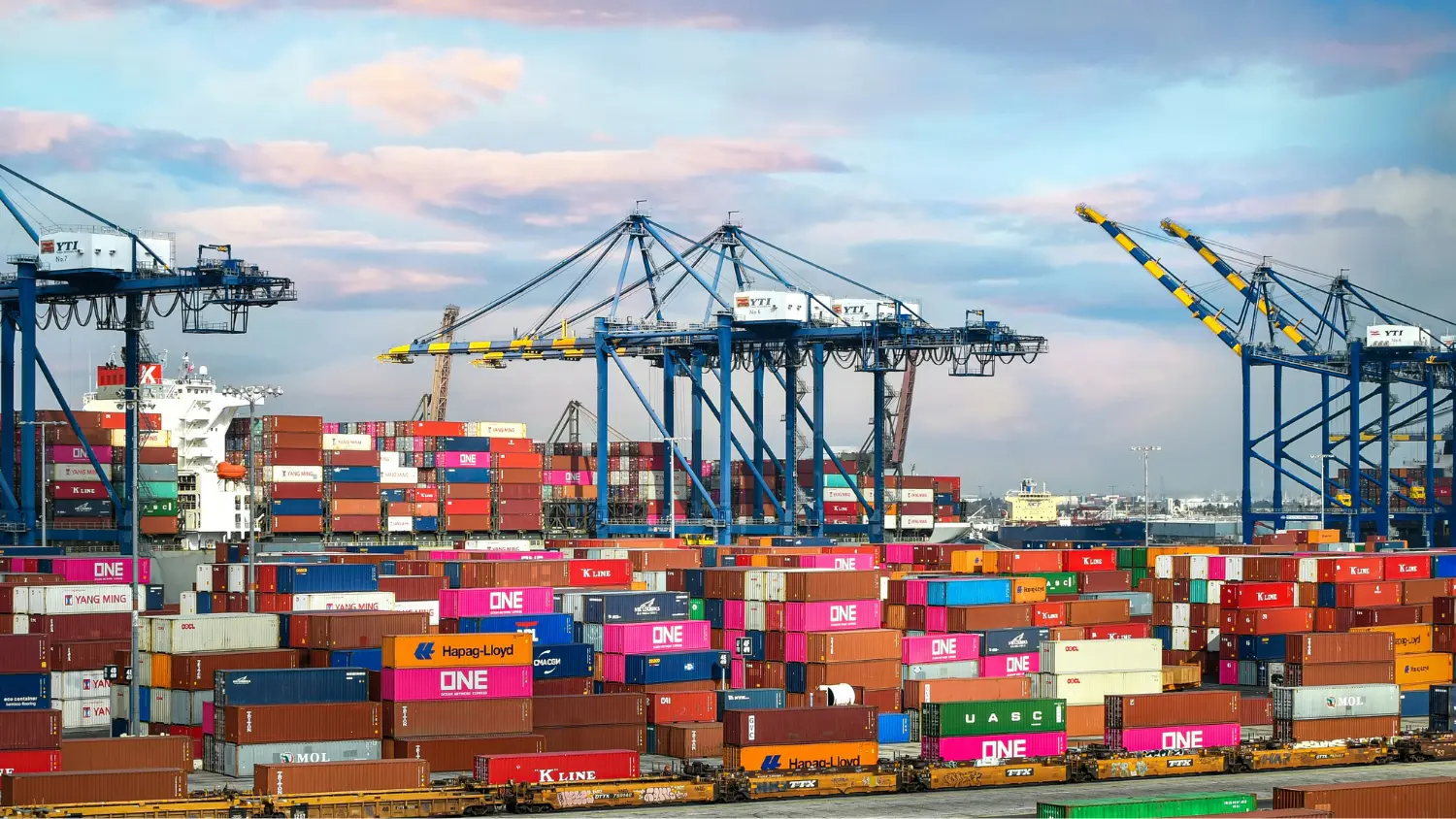 Global Logistics A Strategic Guide for Modern Enterprises